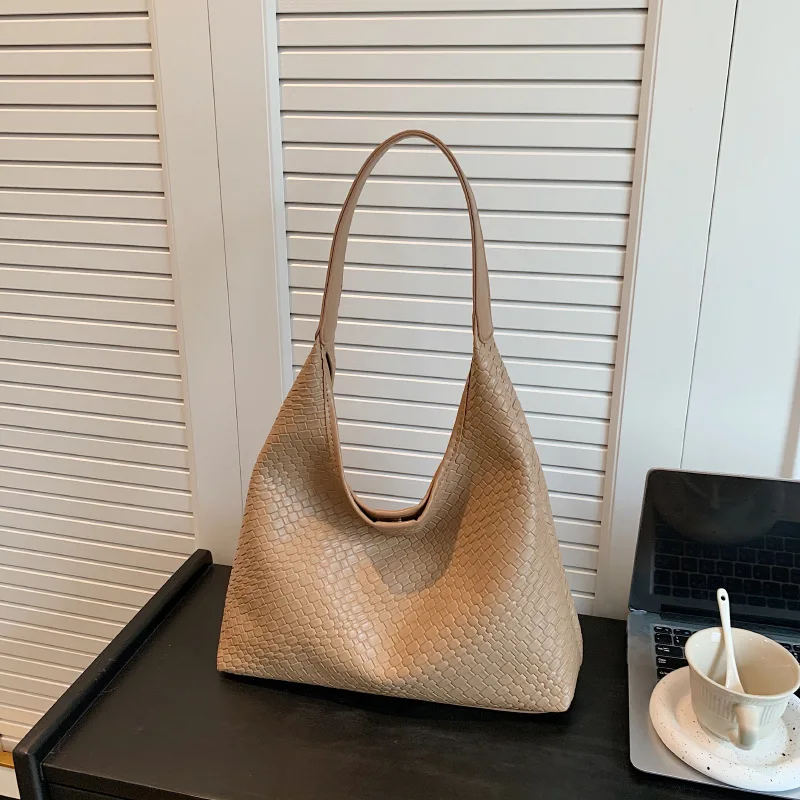 ARIEL Woven Knot Bag - Image 10