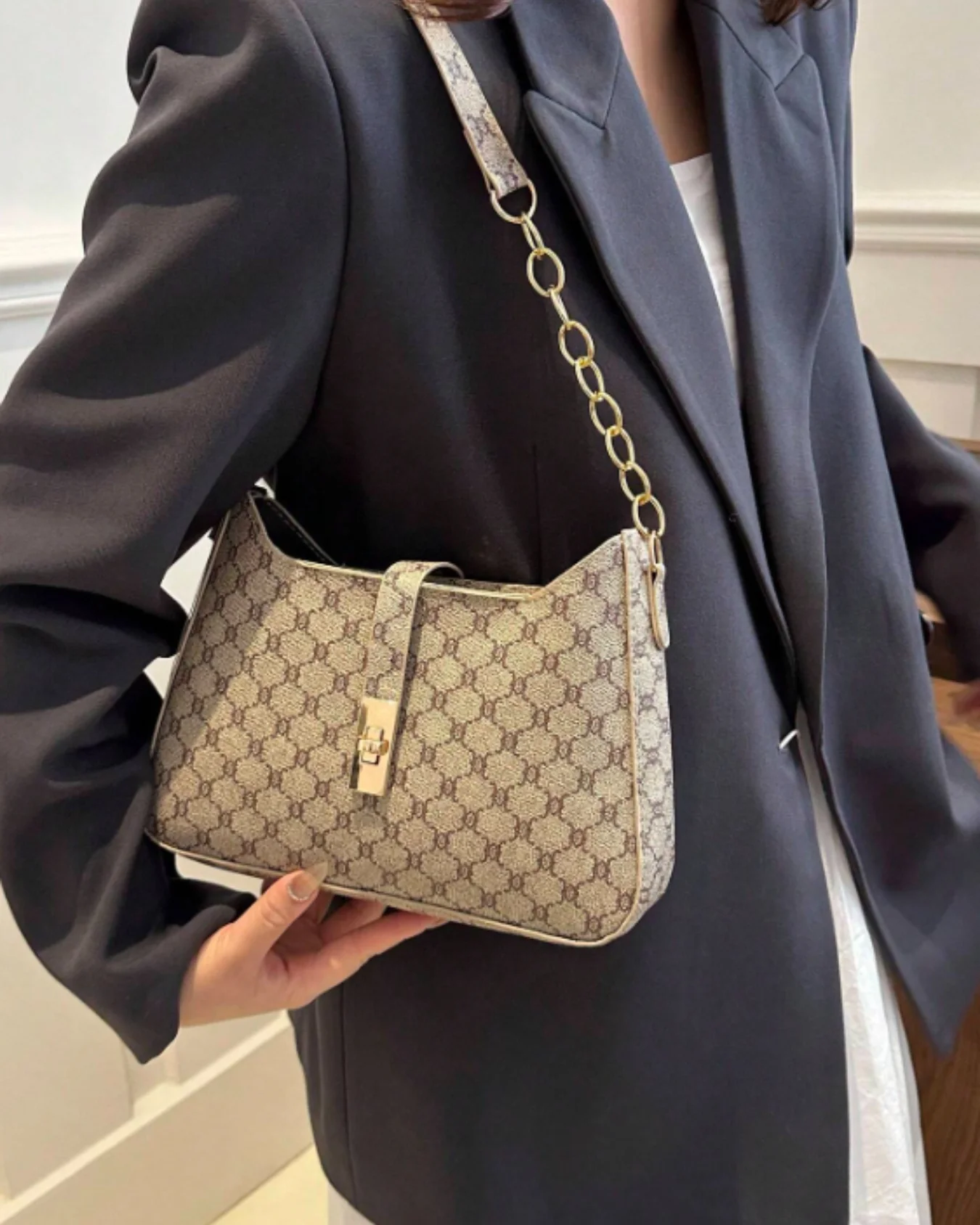 Classic Lock Bag - Image 6