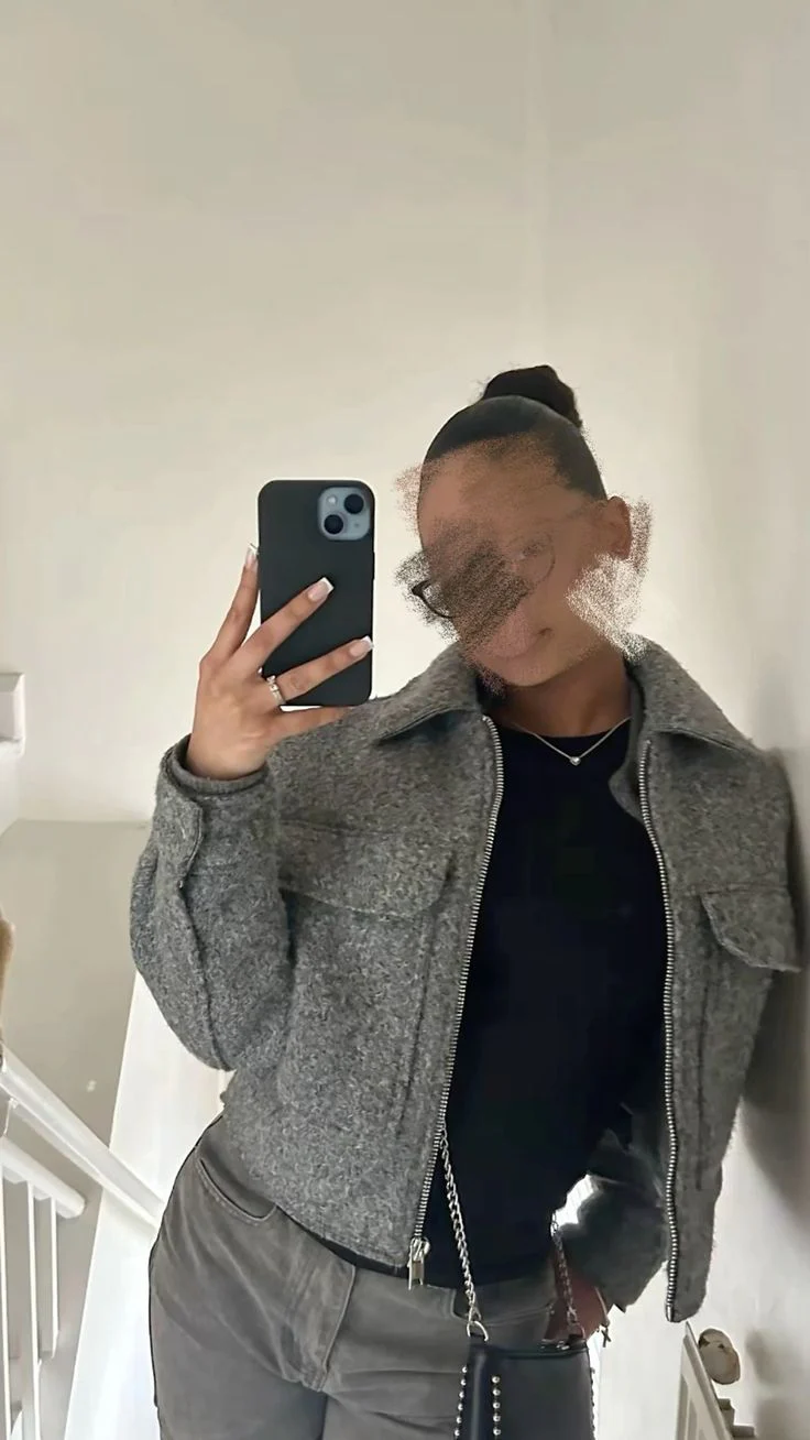 Cropped Wool Jacket - Image 10