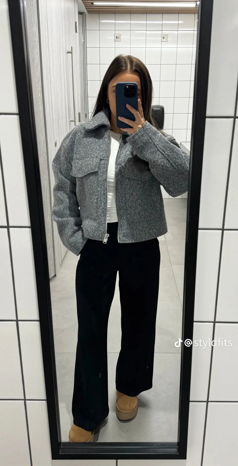 Cropped Wool Jacket - Image 11