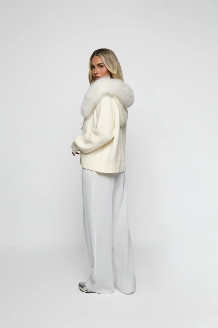 Melly Chic Cardigan - Image 11