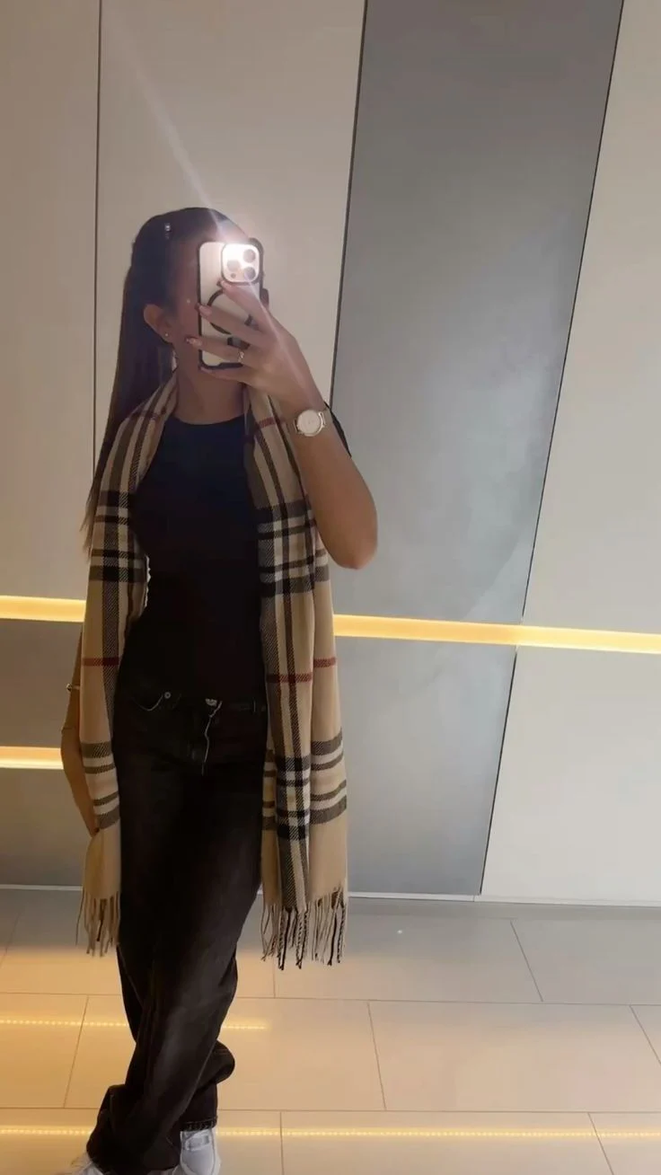 Checked Scarf - Image 4